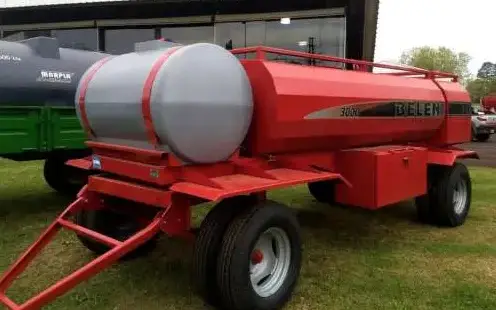 Acoplado Tanque con Cajón Acoplados Belén